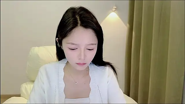 Snapshot of xiaodaibabyy chatting on 11/15/25, 07:05 xiaodaibabyy online show from 11/15/25, 07:05