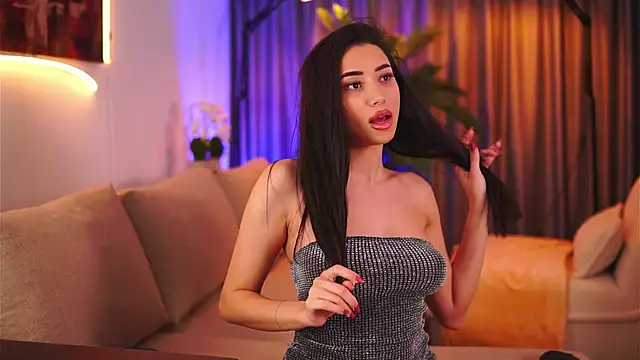 GinaValentinna online show from 02/02/25, 10:39