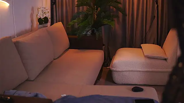 GinaValentinna online show from 02/21/25, 07:32