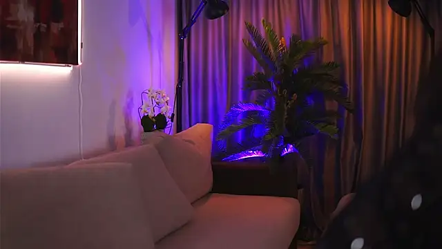 GinaValentinna online show from 03/16/25, 07:49