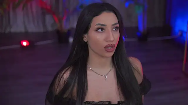 GinaValentinna online show from 09/15/25, 07:25