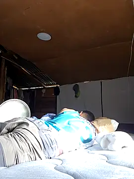 Snapshot of jose5320_20 chatting on 10/14/25, 01:01 jose5320 20 online show from 10/14/25, 01:01