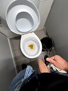 Snapshot of Ibag01 chatting on 10/06/25, 01:30 Ibag01 online show from 10/06/25, 01:30