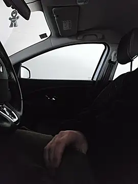 Snapshot of Ibag01 chatting on 02/12/26, 12:00 Ibag01 online show from 02/12/26, 12:00