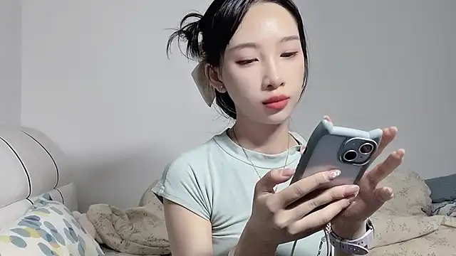 Lili-2 online show from 06/30/26, 03:57