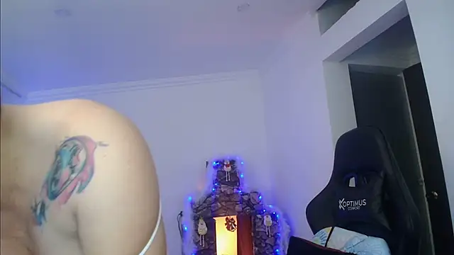 Snapshot of Madame_Shein_ chatting on 01/05/25, 01:56 Madame Shein  online show from 01/05/25, 01:56