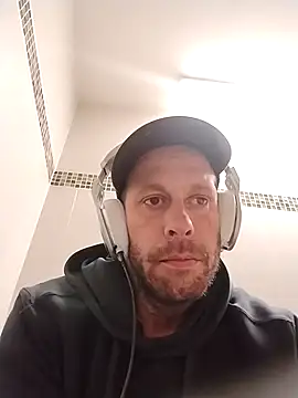 axelongshaft69 online show from 02/27/26, 03:23