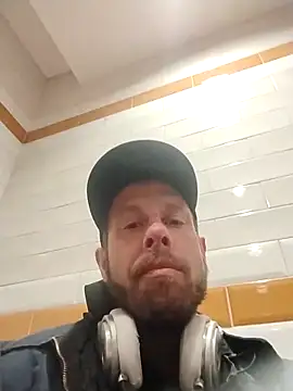 axelongshaft69 online show from 04/05/26, 11:51