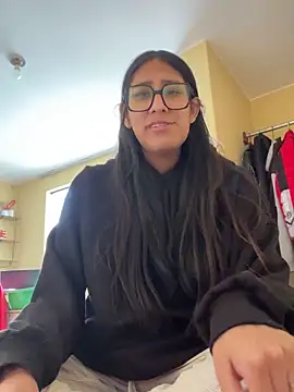 Snapshot of AleFantasy0001 chatting on 10/29/25, 04:20 AleFantasy0001 online show from 10/29/25, 04:20