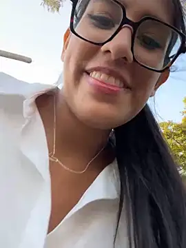 Snapshot of AleFantasy0001 chatting on 12/01/25, 10:04 AleFantasy0001 online show from 12/01/25, 10:04