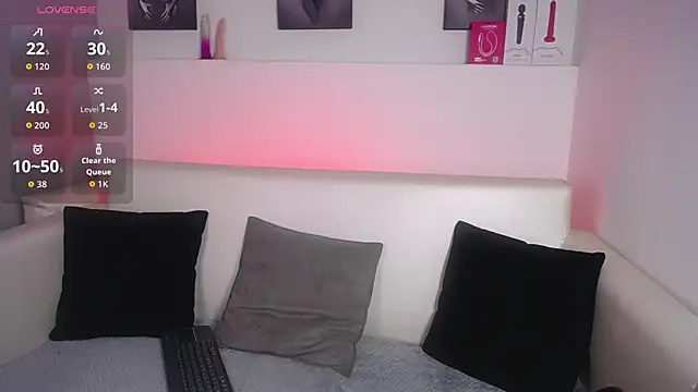 Melodi Roux online show from 02/11/26, 01:05