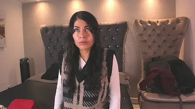 Snapshot of Melodi_Roux chatting on 04/18/26, 12:53 Melodi Roux online show from 04/18/26, 12:53