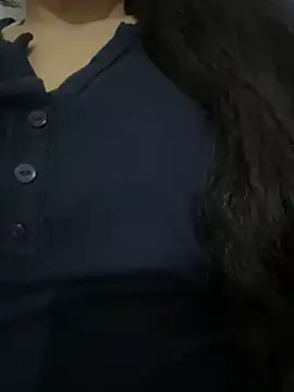 Snapshot of Lina-lolo chatting on 12/28/24, 08:47 Lina-lolo online show from 12/28/24, 08:47