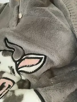 Snapshot of Lina-lolo chatting on 12/29/24, 06:38 Lina-lolo online show from 12/29/24, 06:38