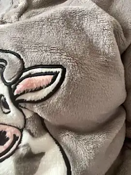 Snapshot of Lina-lolo chatting on 01/05/25, 05:30 Lina-lolo online show from 01/05/25, 05:30