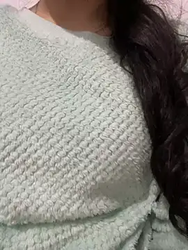 Snapshot of Lina-lolo chatting on 02/14/25, 05:57 Lina-lolo online show from 02/14/25, 05:57