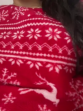 Snapshot of Lina-lolo chatting on 02/15/25, 01:38 Lina-lolo online show from 02/15/25, 01:38