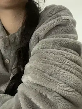 Snapshot of Lina-lolo chatting on 02/20/25, 06:35 Lina-lolo online show from 02/20/25, 06:35