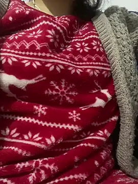 Snapshot of Lina-lolo chatting on 03/11/25, 07:36 Lina-lolo online show from 03/11/25, 07:36