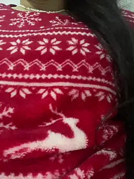 Snapshot of Lina-lolo chatting on 03/15/25, 08:32 Lina-lolo online show from 03/15/25, 08:32