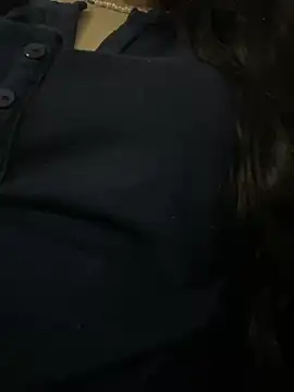 Snapshot of Lina-lolo chatting on 03/19/25, 05:41 Lina-lolo online show from 03/19/25, 05:41