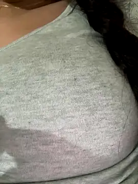 Snapshot of Lina-lolo chatting on 10/04/25, 05:55 Lina-lolo online show from 10/04/25, 05:55