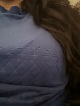 Snapshot of Lina-lolo chatting on 11/22/25, 02:27 Lina-lolo online show from 11/22/25, 02:27