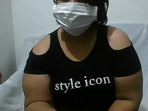 Queen of boobs01 online show from 12/31/24, 02:58