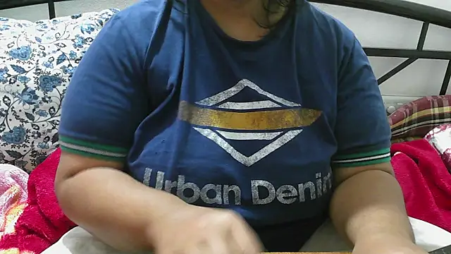 Queen of boobs01 online show from 12/01/25, 11:04