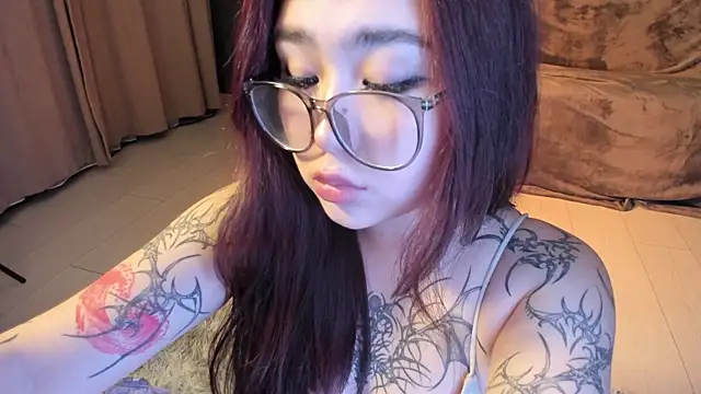 Yuriko May online show from 01/24/25, 02:41