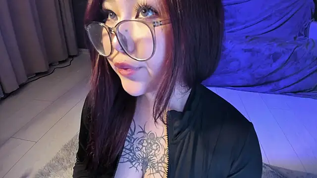 Yuriko May online show from 02/09/25, 07:30