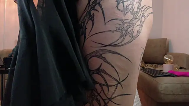 Yuriko May online show from 03/24/26, 09:25