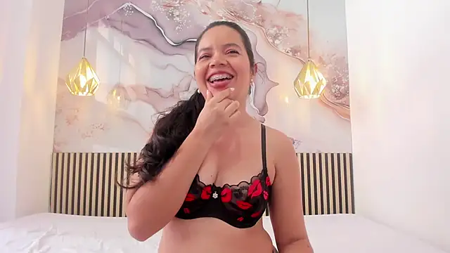 Snapshot of EvelynSweet1 chatting on 11/25/25, 07:14 EvelynSweet1 online show from 11/25/25, 07:14