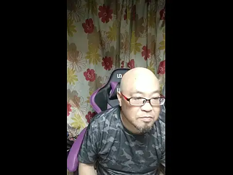 419hisakun online show from 10/14/25, 11:11