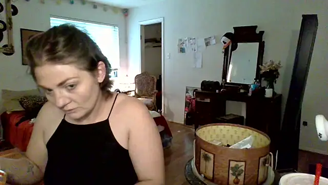 sophiarica online show from 04/18/26, 08:31