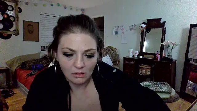 sophiarica online show from 04/22/26, 02:36