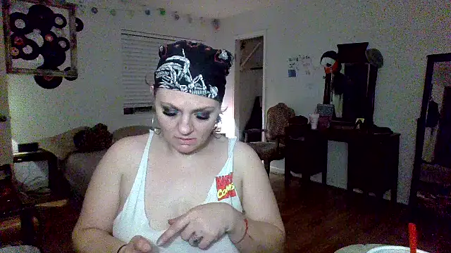 Snapshot of sophiarica chatting on 05/08/26, 05:02 sophiarica online show from 05/08/26, 05:02