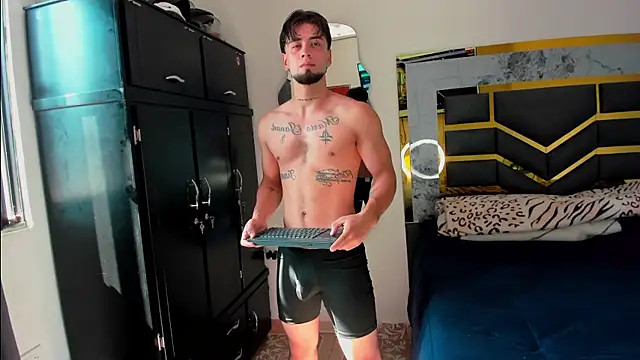 MattDevon online show from 11/08/25, 07:34