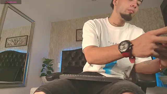 MattDevon online show from 02/08/26, 01:42