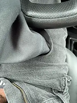 Snapshot of zazavc chatting on 12/18/24, 04:39 zazavc online show from 12/18/24, 04:39