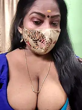 maniisha online show from 10/22/25, 07:13