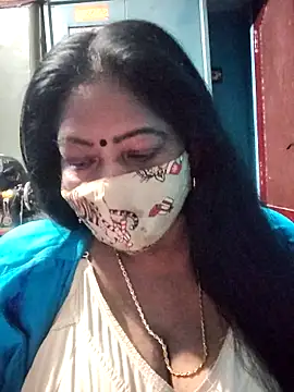 maniisha online show from 04/17/26, 04:32