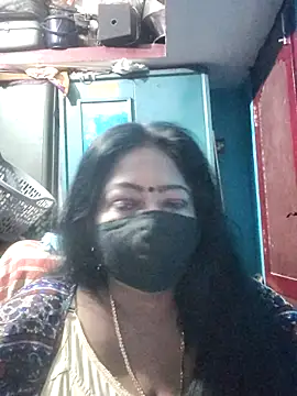 Snapshot of maniisha chatting on 06/07/26, 08:07 maniisha online show from 06/07/26, 08:07