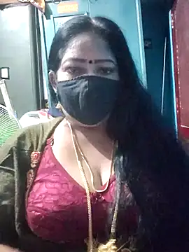 Snapshot of maniisha chatting on 06/10/26, 05:23 maniisha online show from 06/10/26, 05:23