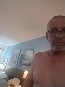 Snapshot of geilerschwanz64 chatting on 07/10/26, 04:20 geilerschwanz64 online show from 07/10/26, 04:20