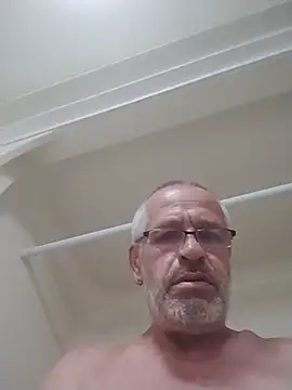 Snapshot of geilerschwanz64 chatting on 07/16/26, 05:52 geilerschwanz64 online show from 07/16/26, 05:52