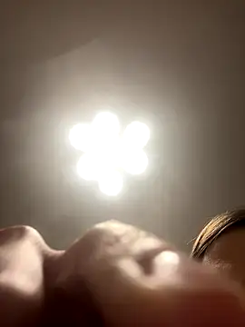 Snapshot of Janet_Welder chatting on 12/14/25, 09:41 Janet Welder online show from 12/14/25, 09:41