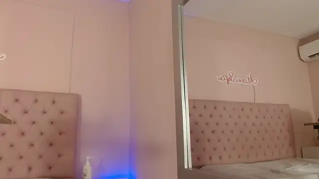 alice sofia online show from 12/21/25, 01:51