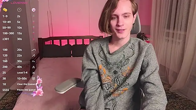 Snapshot of nikompell chatting on 01/24/25, 02:28 nikompell online show from 01/24/25, 02:28