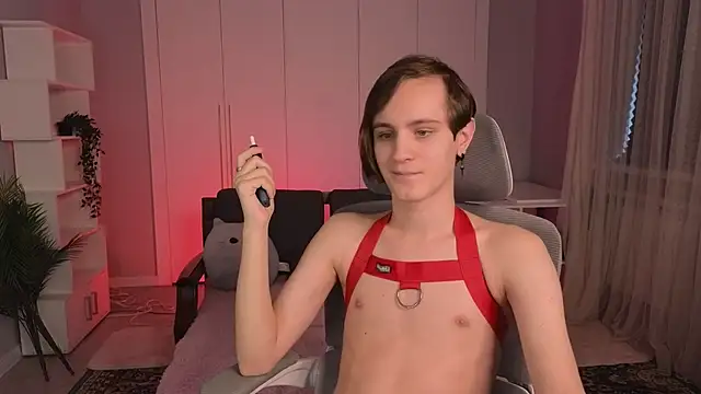 Snapshot of nikompell chatting on 02/09/25, 04:46 nikompell online show from 02/09/25, 04:46